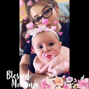 Meet your Posher, Becca